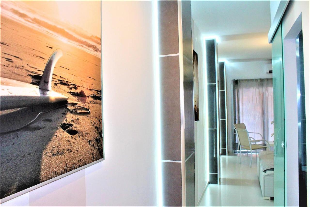 شقة لاس بالماس دي غران كاناريا  في Waterfront Studio المظهر الخارجي الصورة